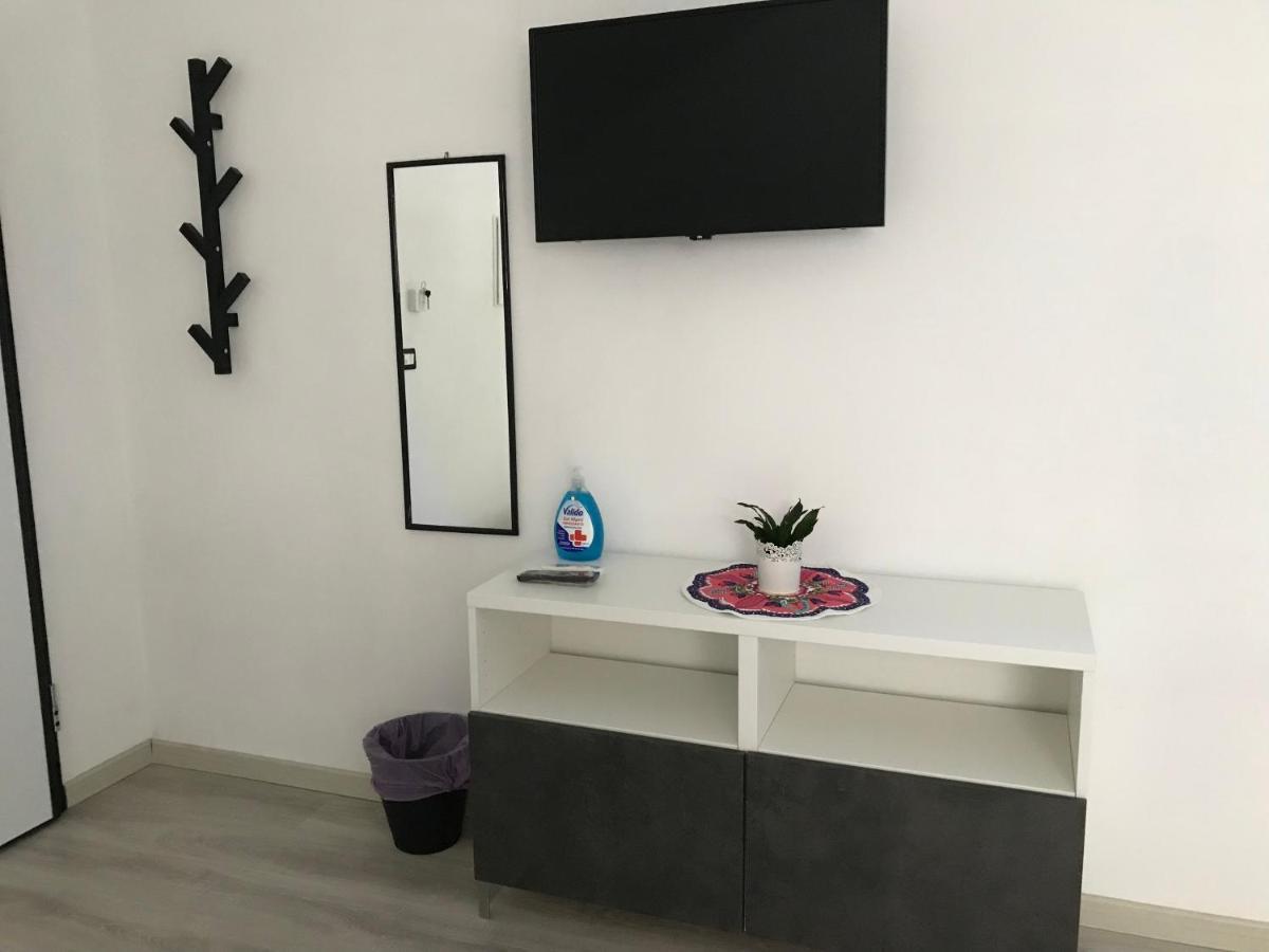 La Rosa App Apartment Livorno Ngoại thất bức ảnh